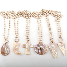 Load image into Gallery viewer, Shell Drop Pendant