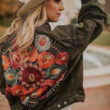 Load image into Gallery viewer, Rosa Vintage Embroidery Denim Coat