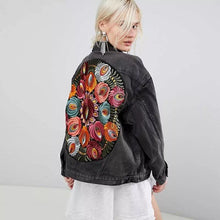 Load image into Gallery viewer, Rosa Vintage Embroidery Denim Coat
